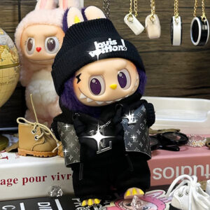 Black Streetwear Set for Labubu – Urban & Charismatic Look